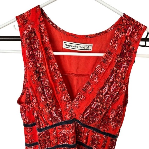 Abercrombie & Fitch Dress Womens XS Floral Chiffon V-Neck Pleated Sleeveless Red - Picture 3 of 7